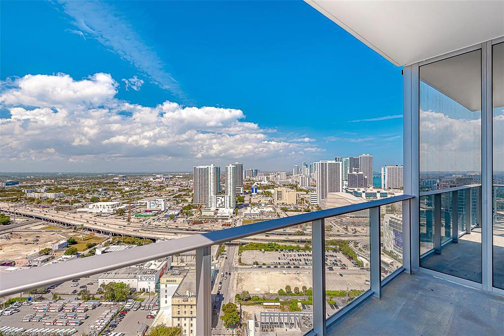 image Paramount Miami Worldcenter22