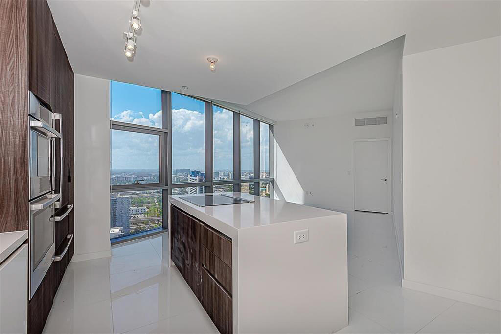 image Paramount Miami Worldcenter2