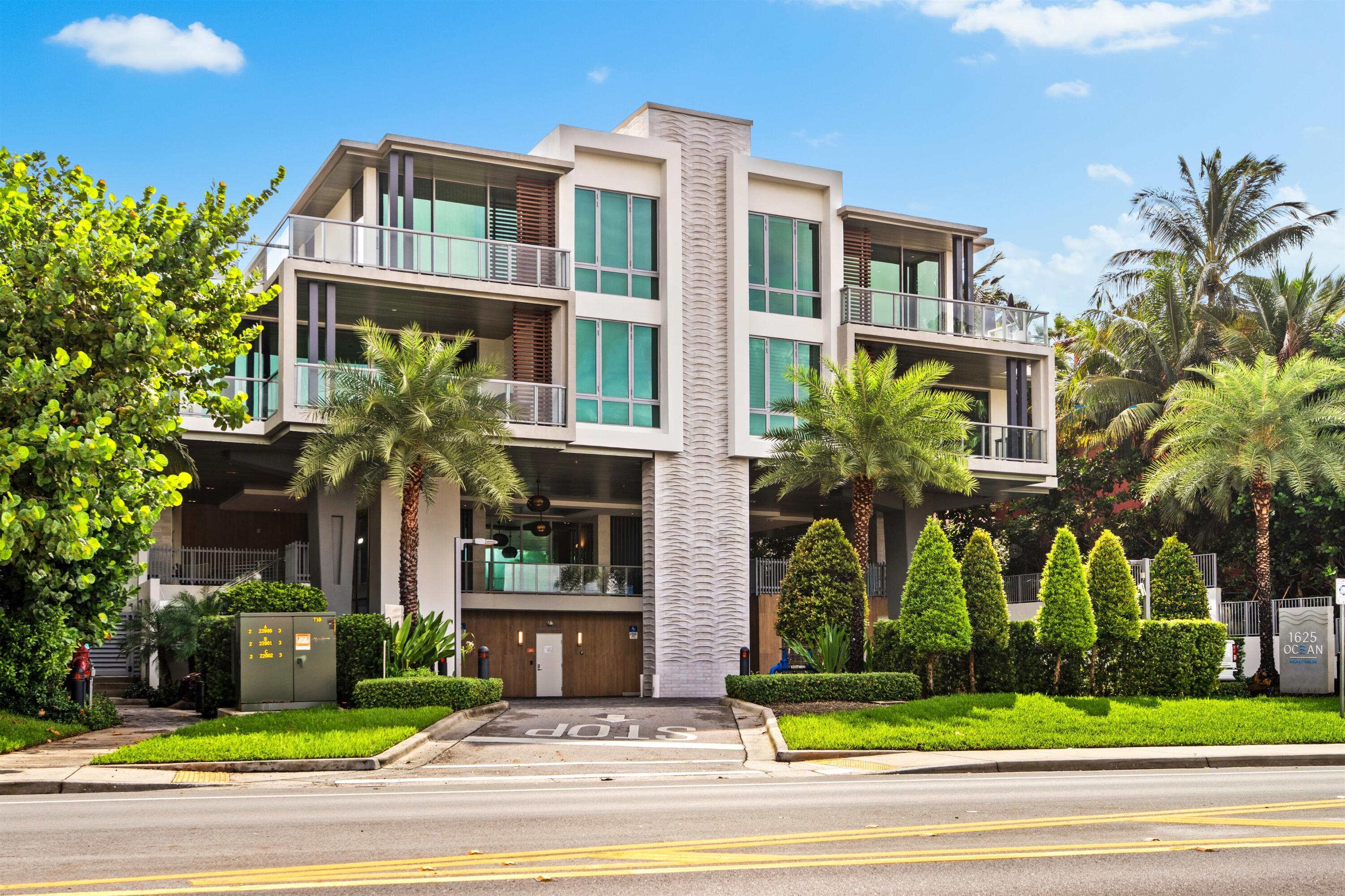1625 S Ocean Blvd #11