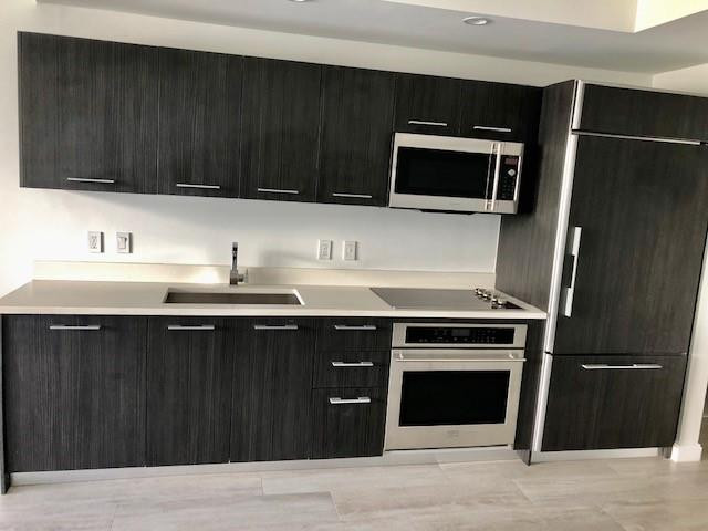 45 SW 9th St #3509 Miami, FL 33130