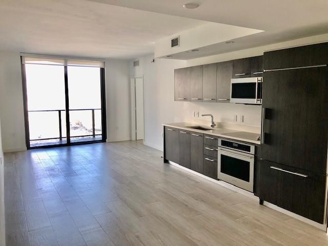 45 SW 9th St #3509 Miami, FL 33130