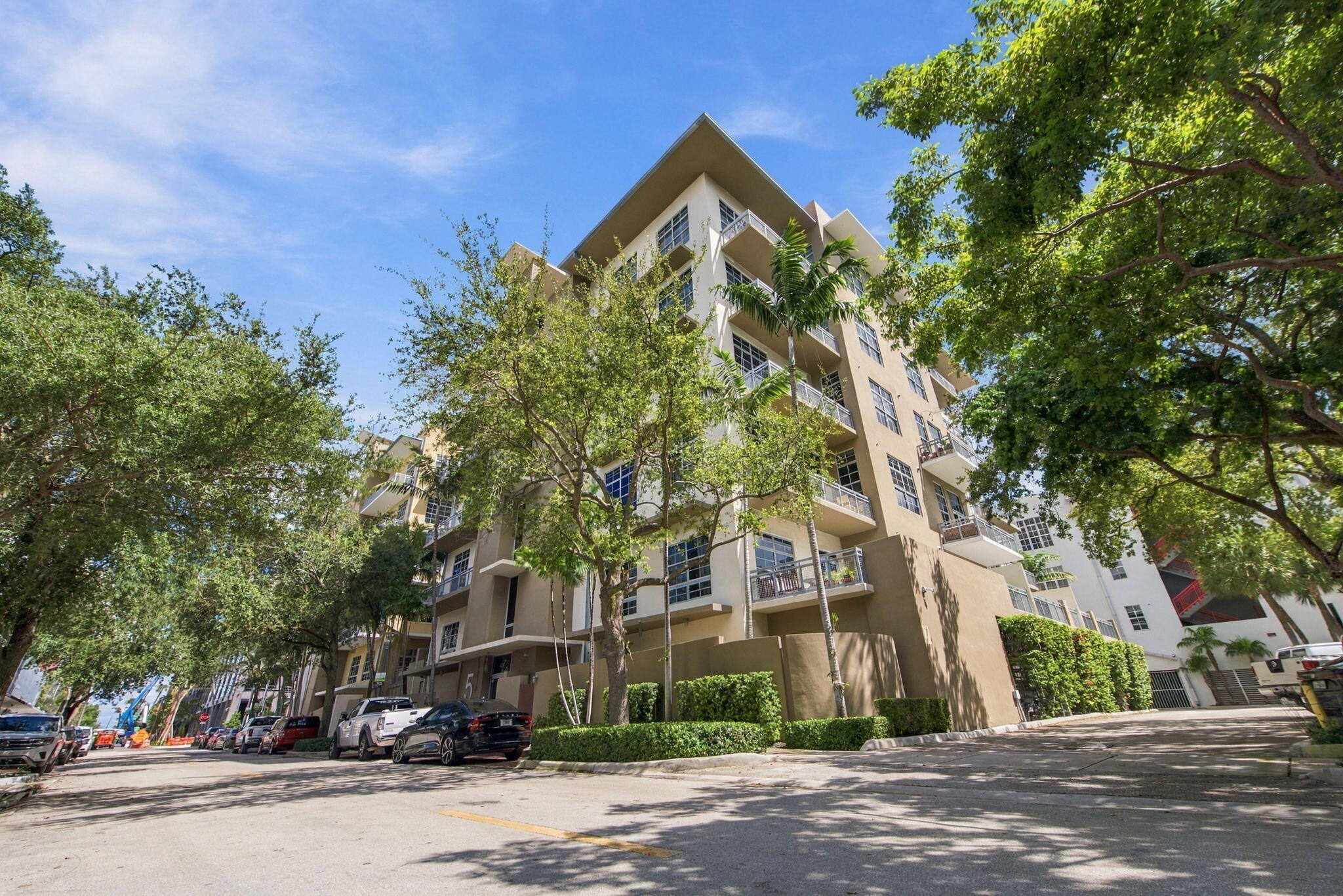 434 NW 1st Ave #203