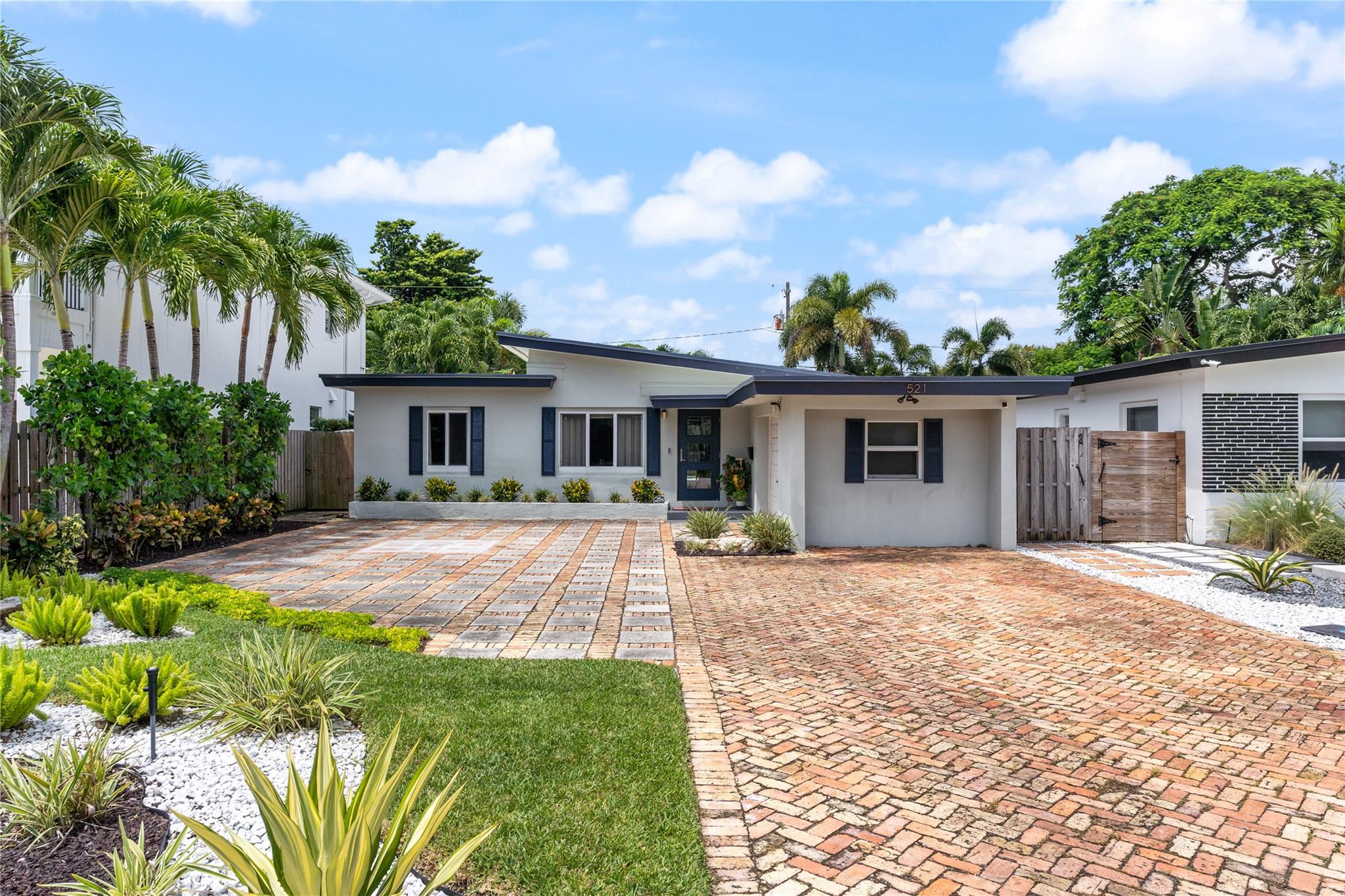 521 NE 14th Ave