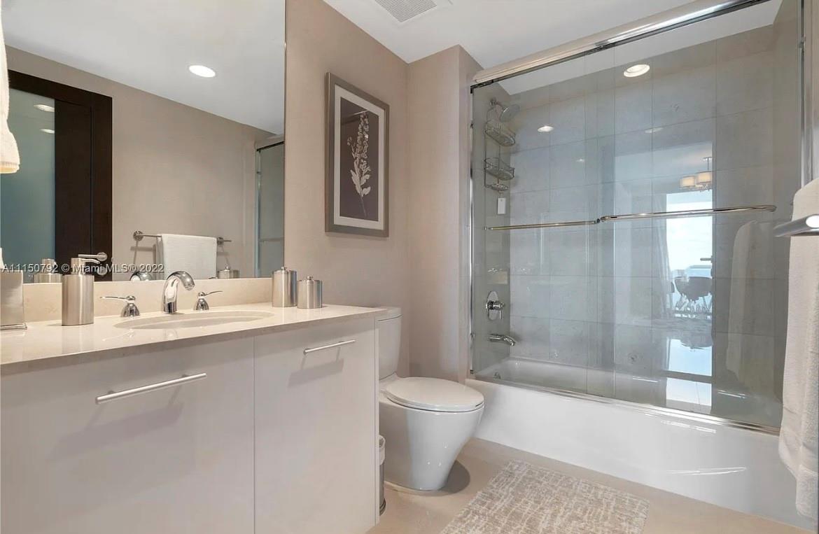 2711 S Ocean Dr #2902 Hollywood, FL 33019