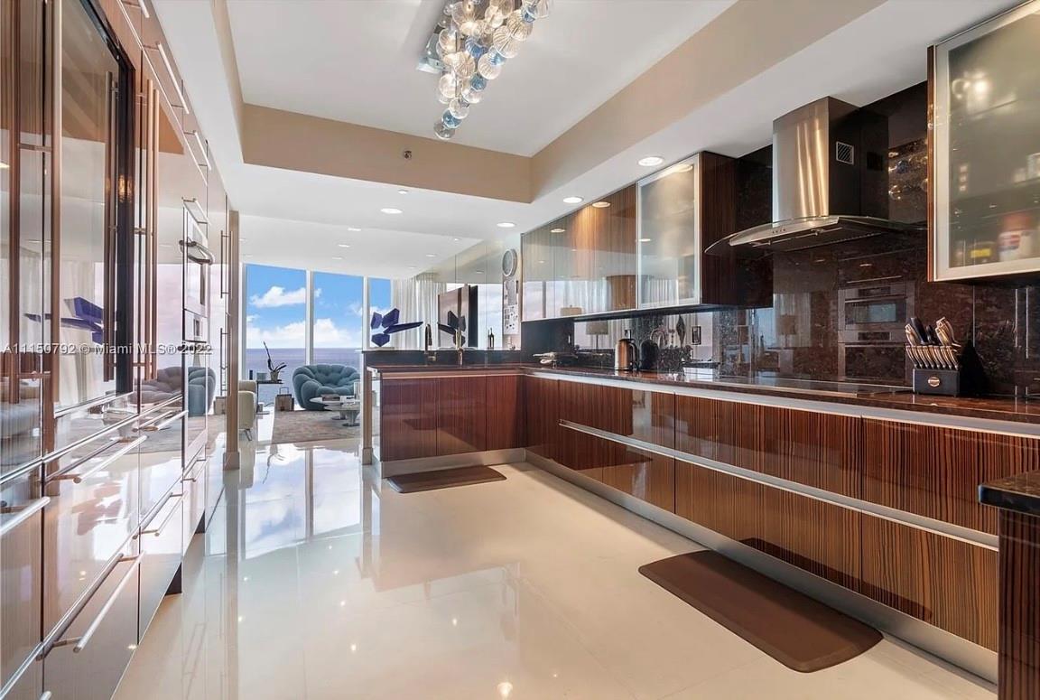 2711 S Ocean Dr #2902 Hollywood, FL 33019