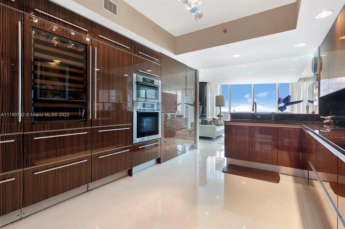 2711 S Ocean Dr #2902 Hollywood, FL 33019