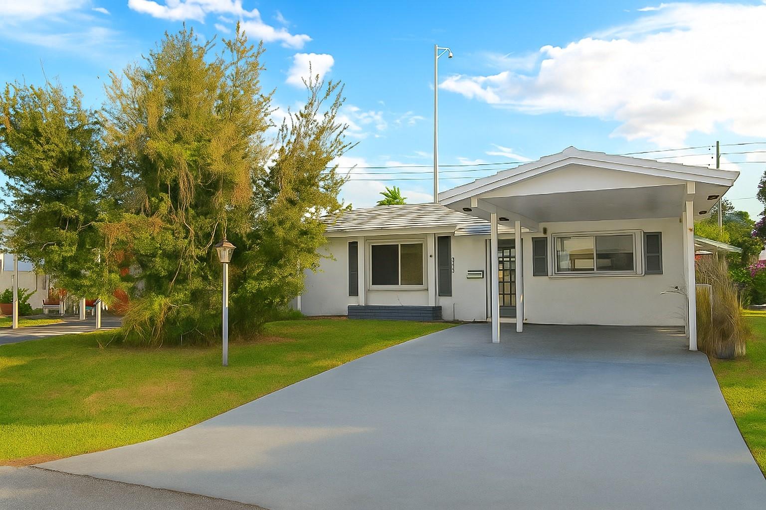240 NW 24th Ct