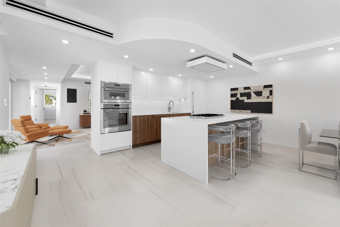 423 Hendricks Fort Lauderdale, FL 33301