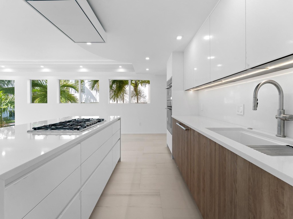 423 Hendricks Fort Lauderdale, FL 33301