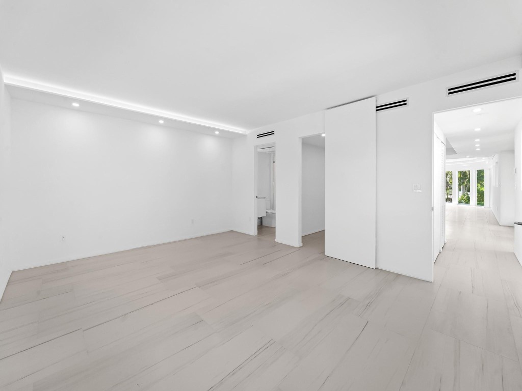 423 Hendricks Fort Lauderdale, FL 33301