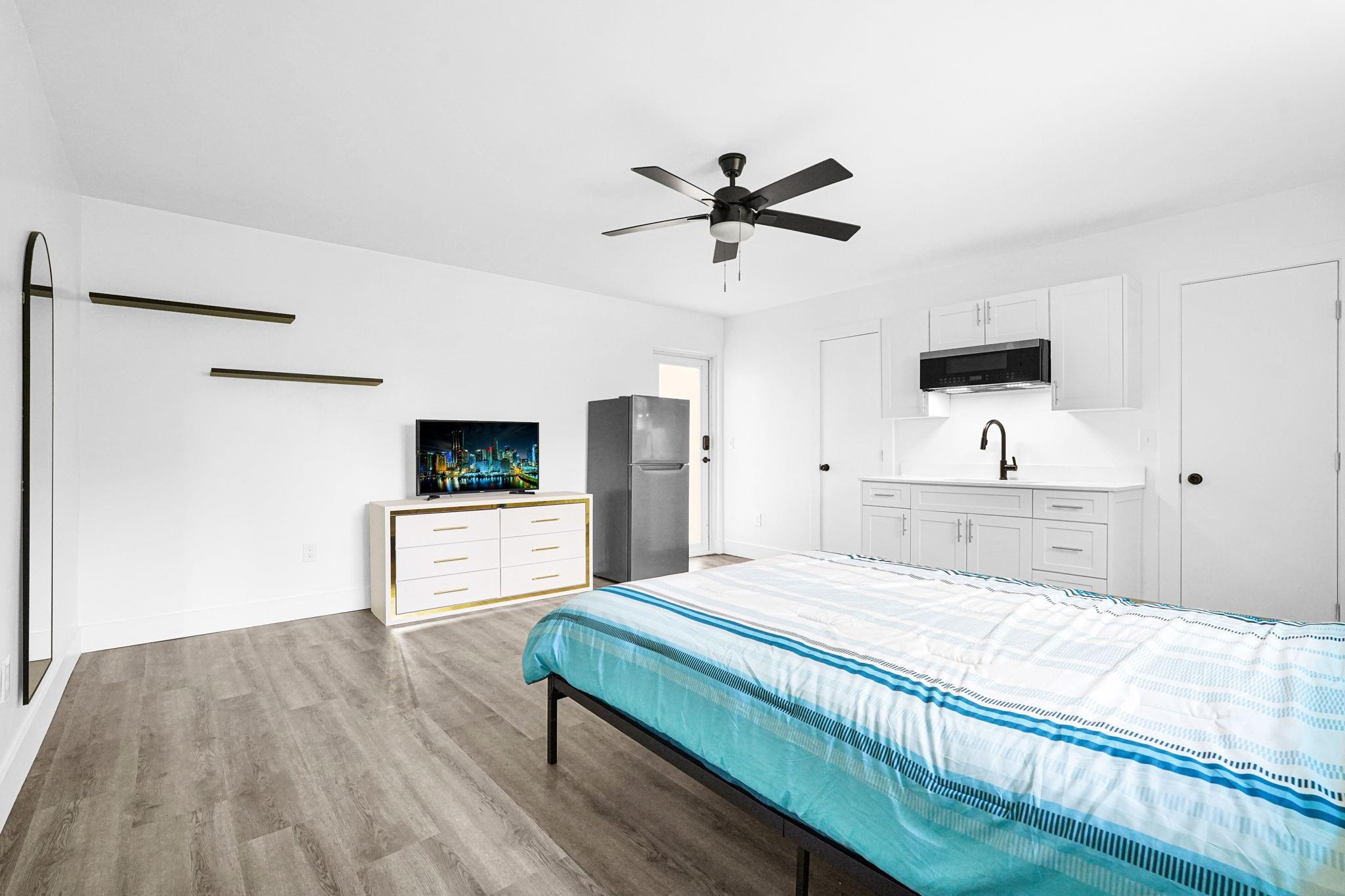 725 81st St Miami Beach, FL 33141