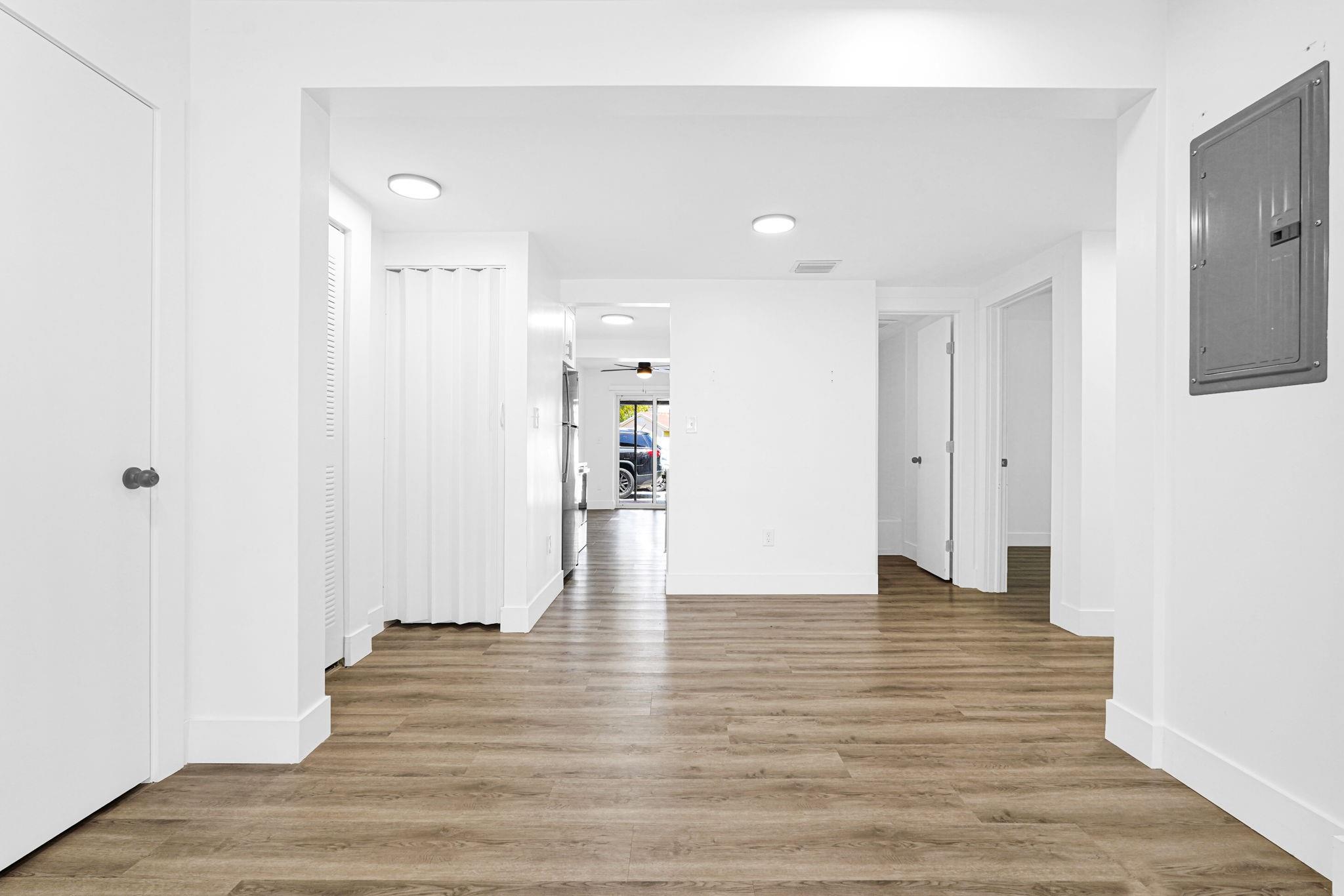 725 81st St Miami Beach, FL 33141