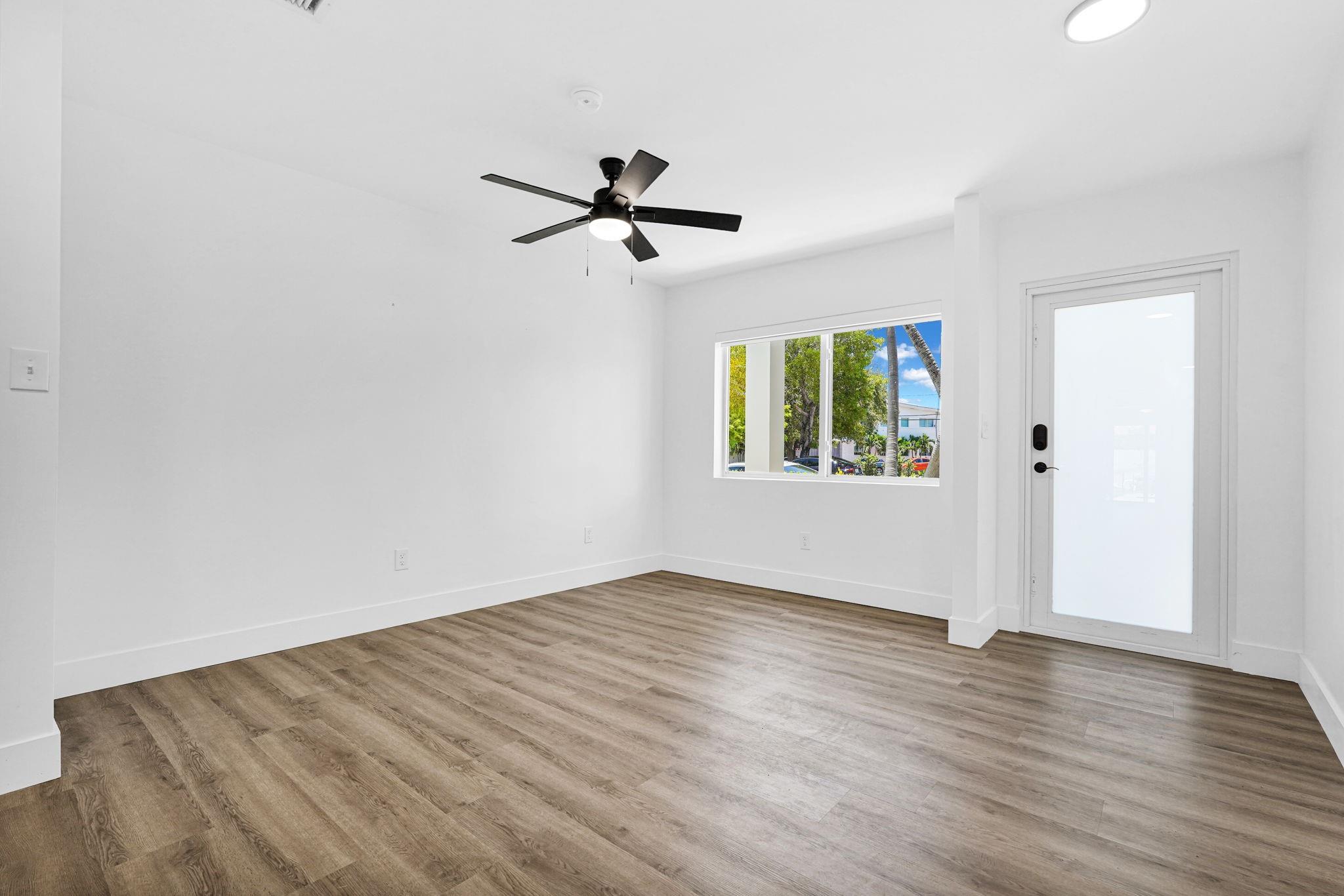 725 81st St Miami Beach, FL 33141