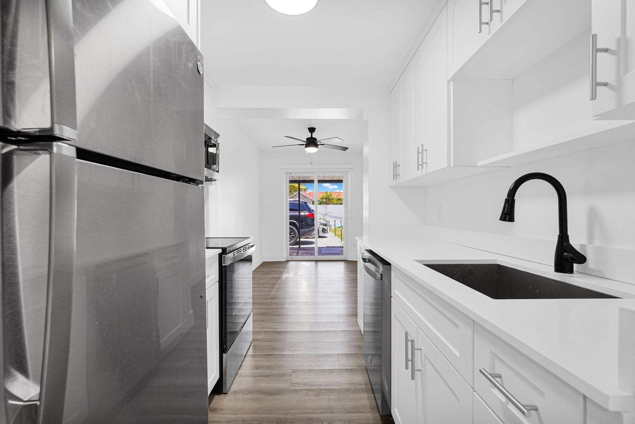 725 81st St Miami Beach, FL 33141