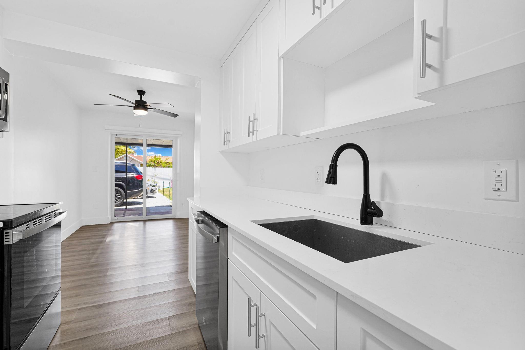 725 81st St Miami Beach, FL 33141