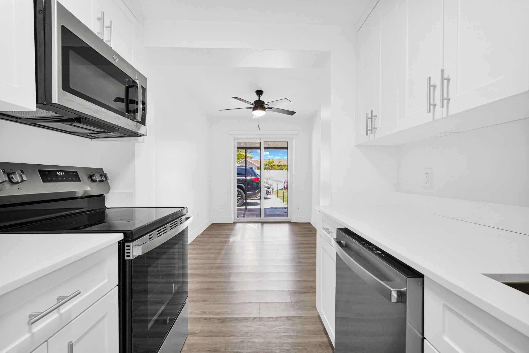 725 81st St Miami Beach, FL 33141