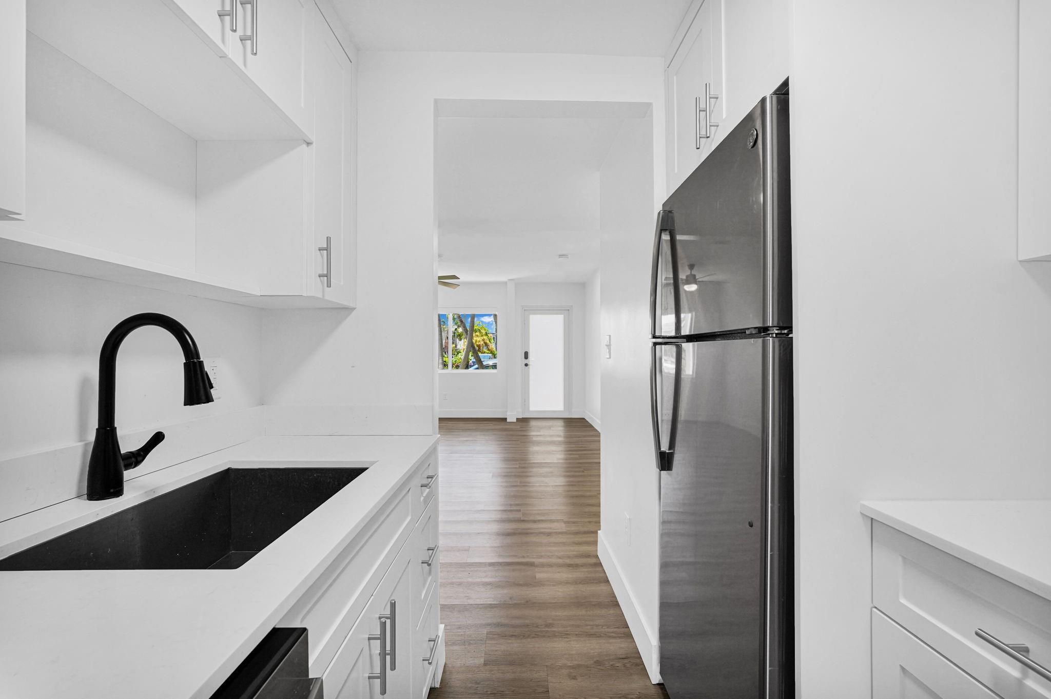 725 81st St Miami Beach, FL 33141