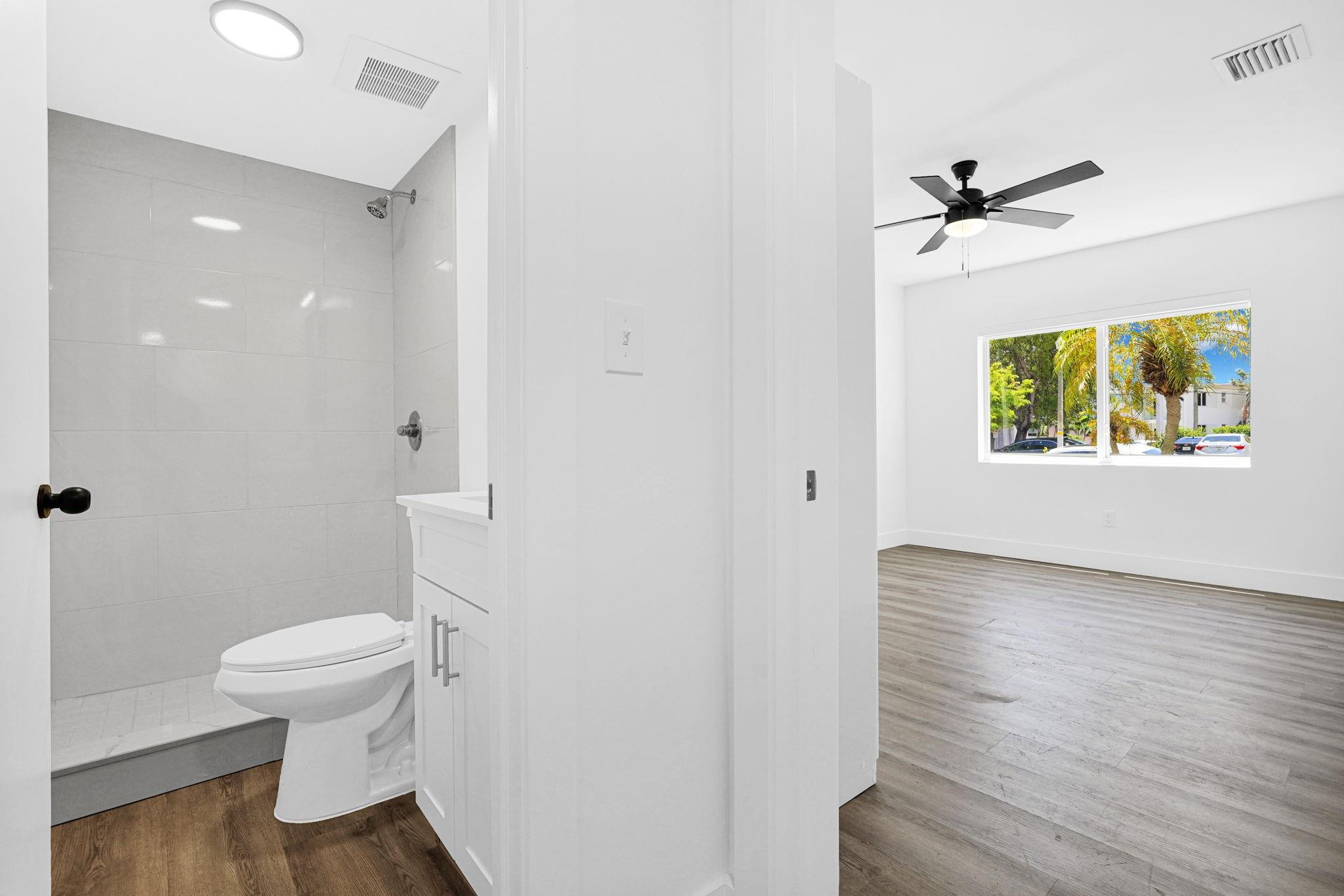 725 81st St Miami Beach, FL 33141