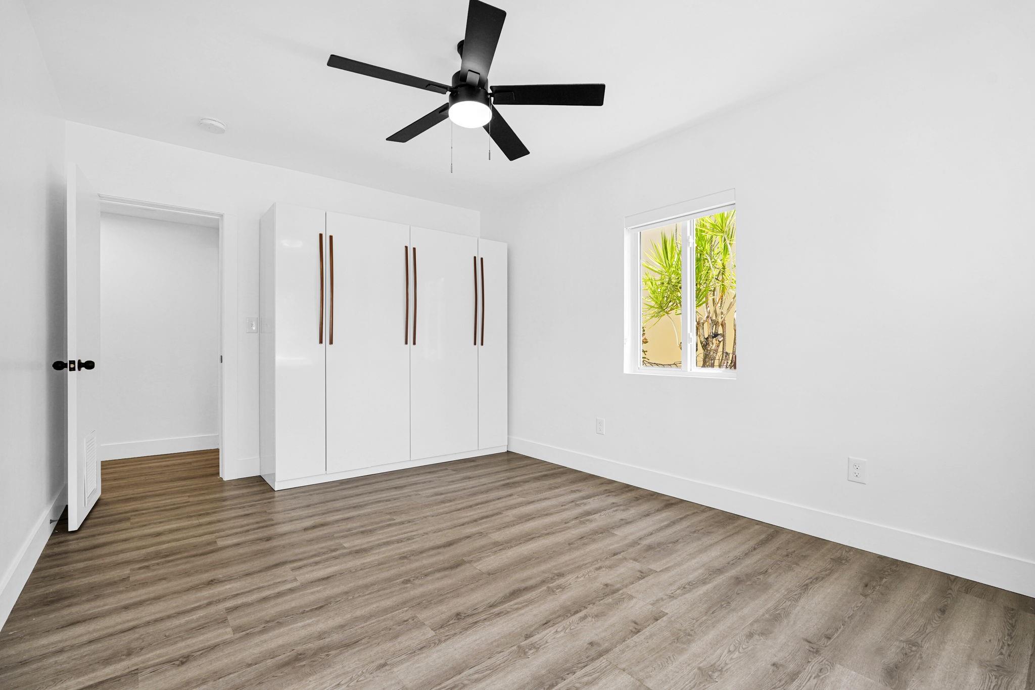 725 81st St Miami Beach, FL 33141