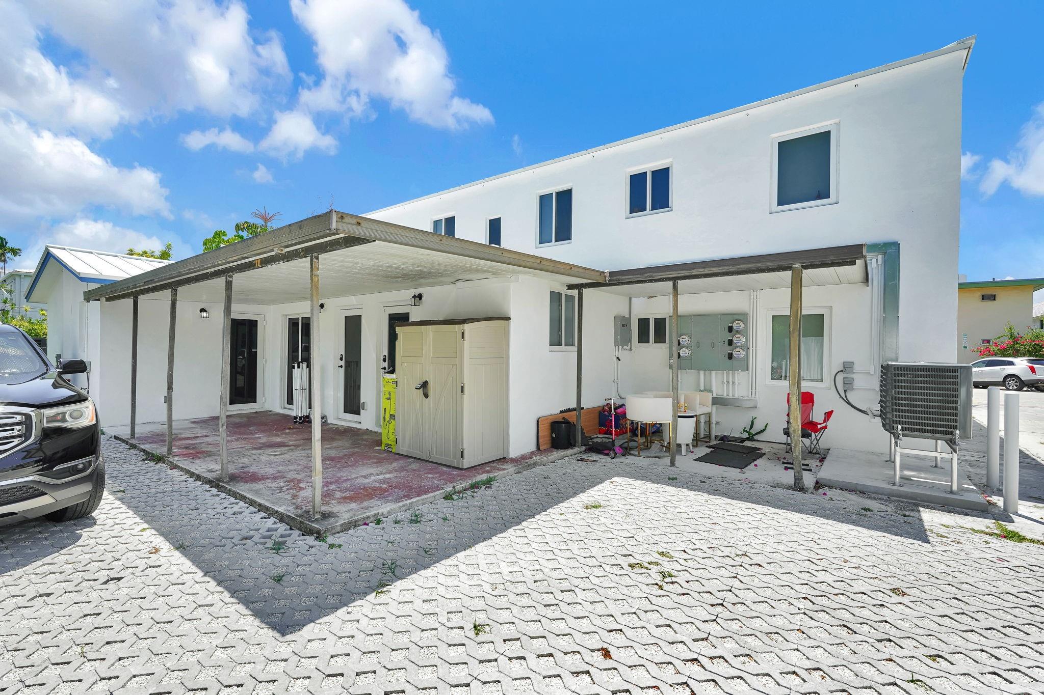 725 81st St Miami Beach, FL 33141