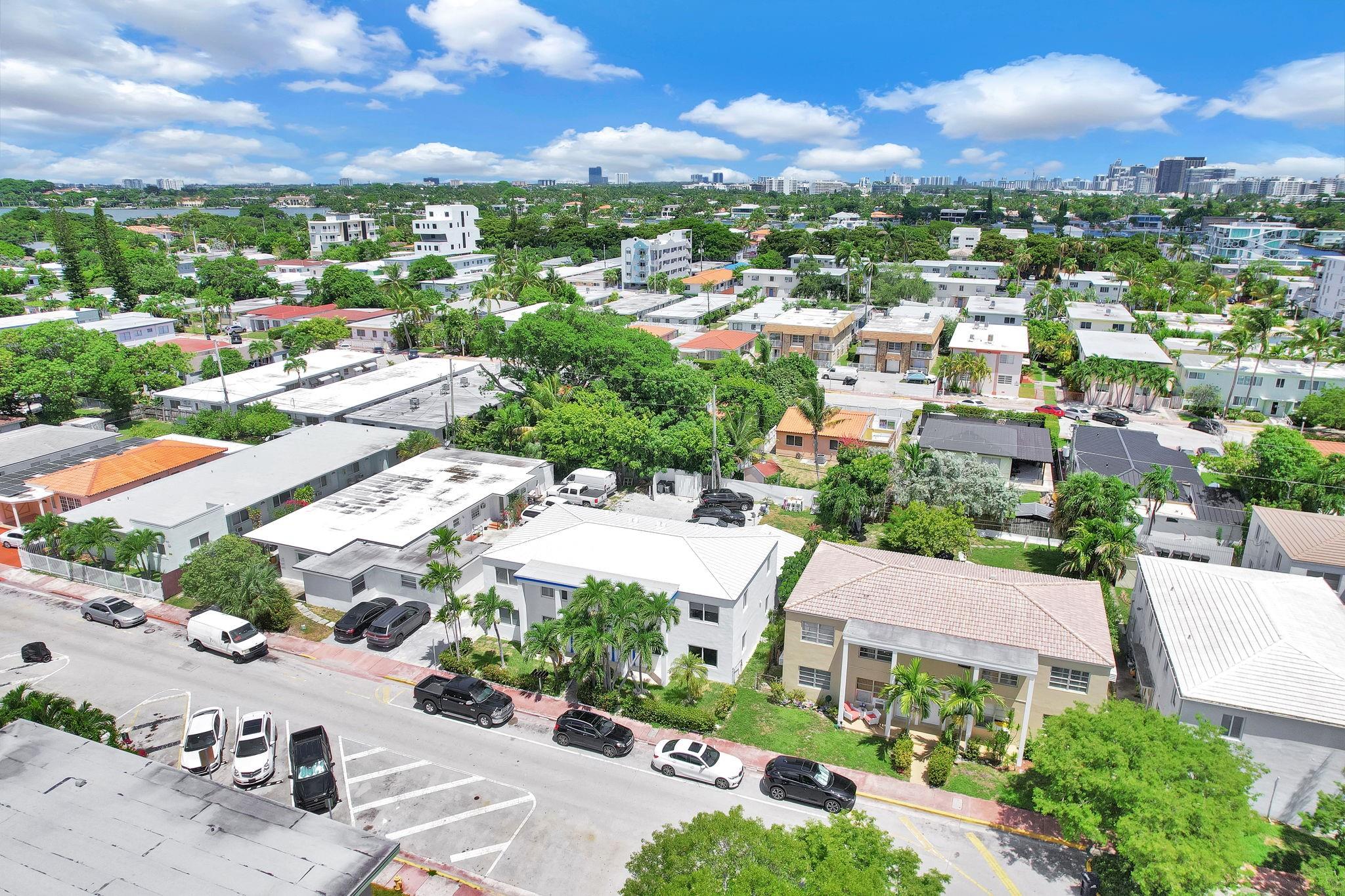 725 81st St Miami Beach, FL 33141