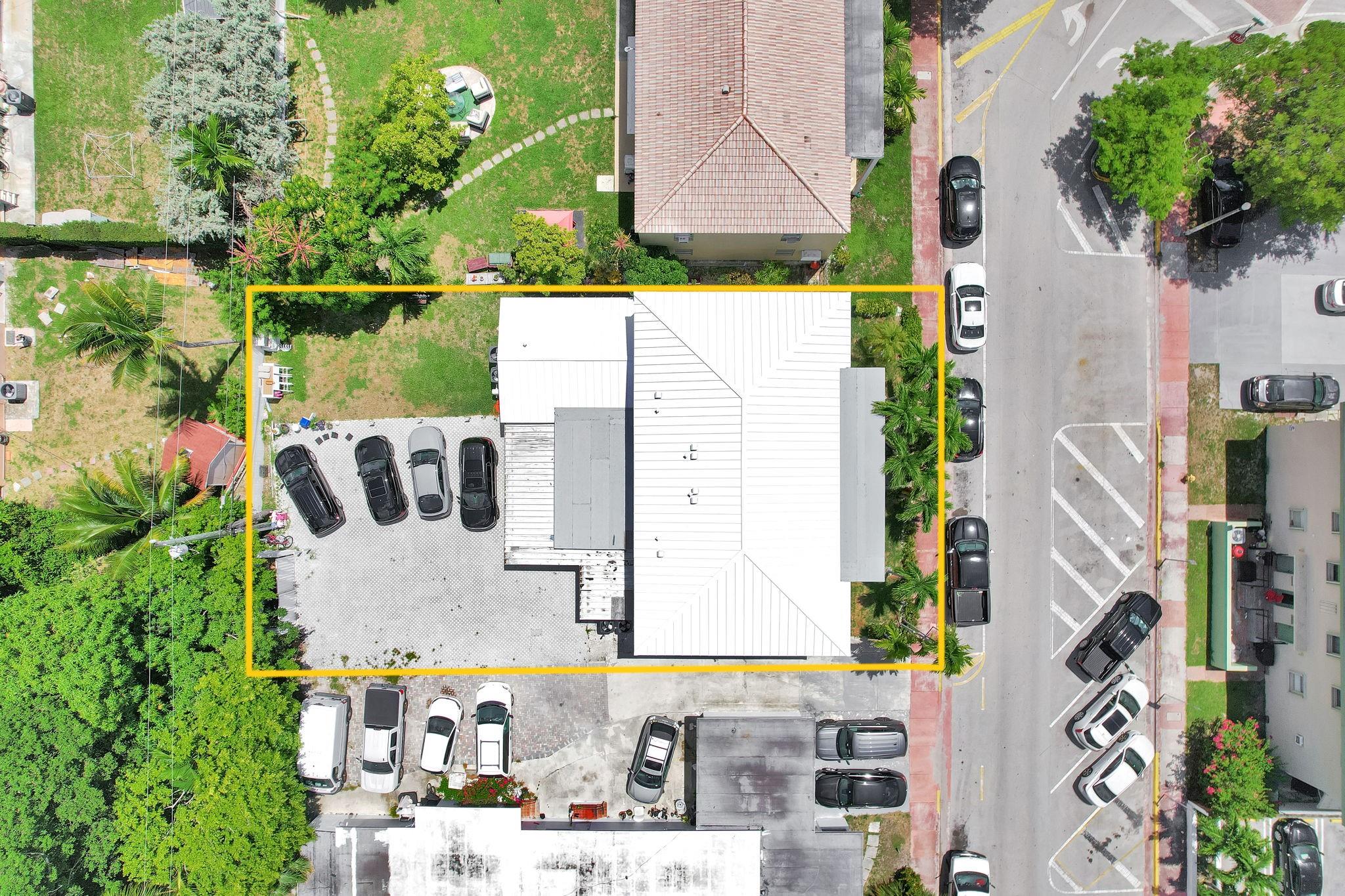 725 81st St Miami Beach, FL 33141