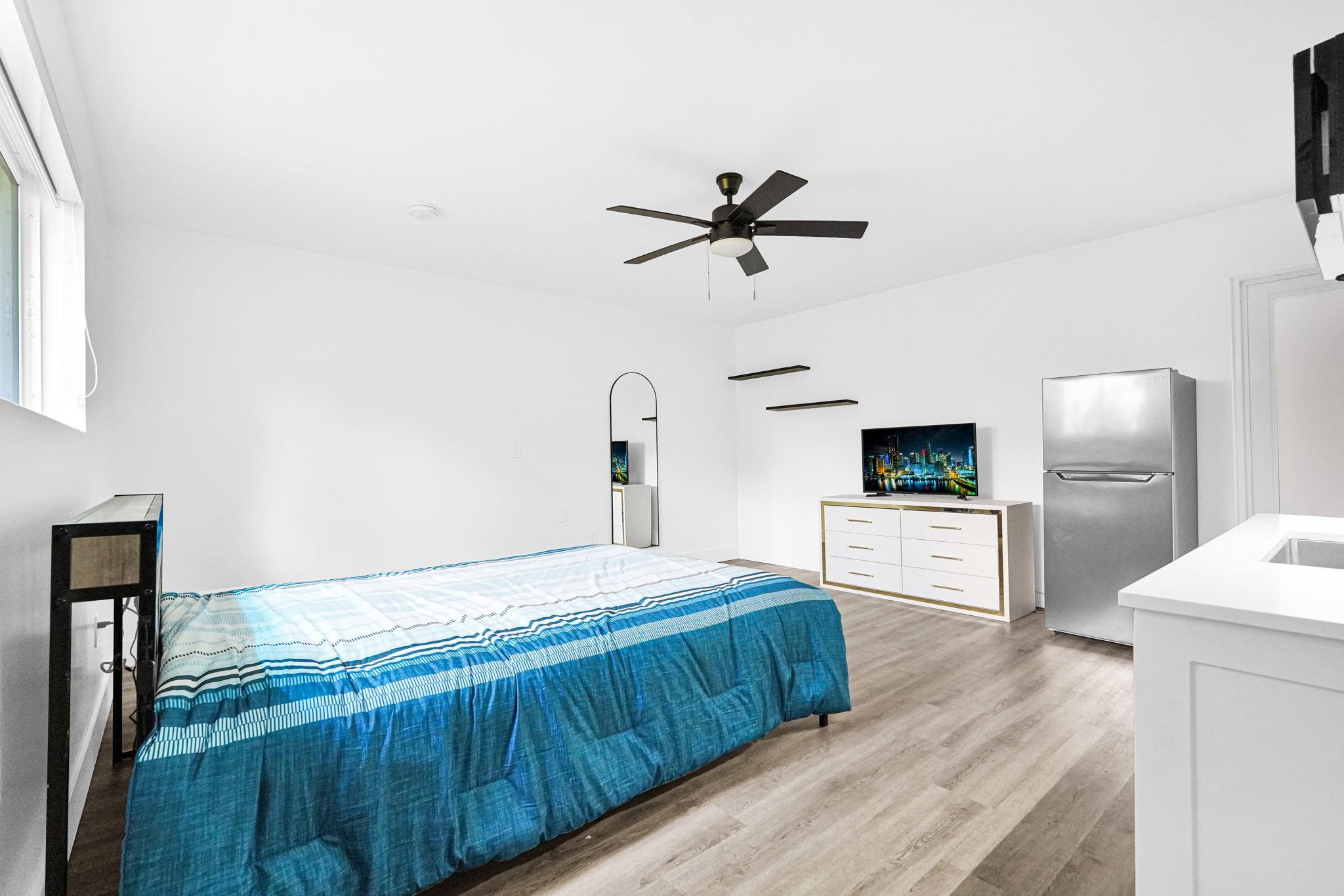 725 81st St Miami Beach, FL 33141