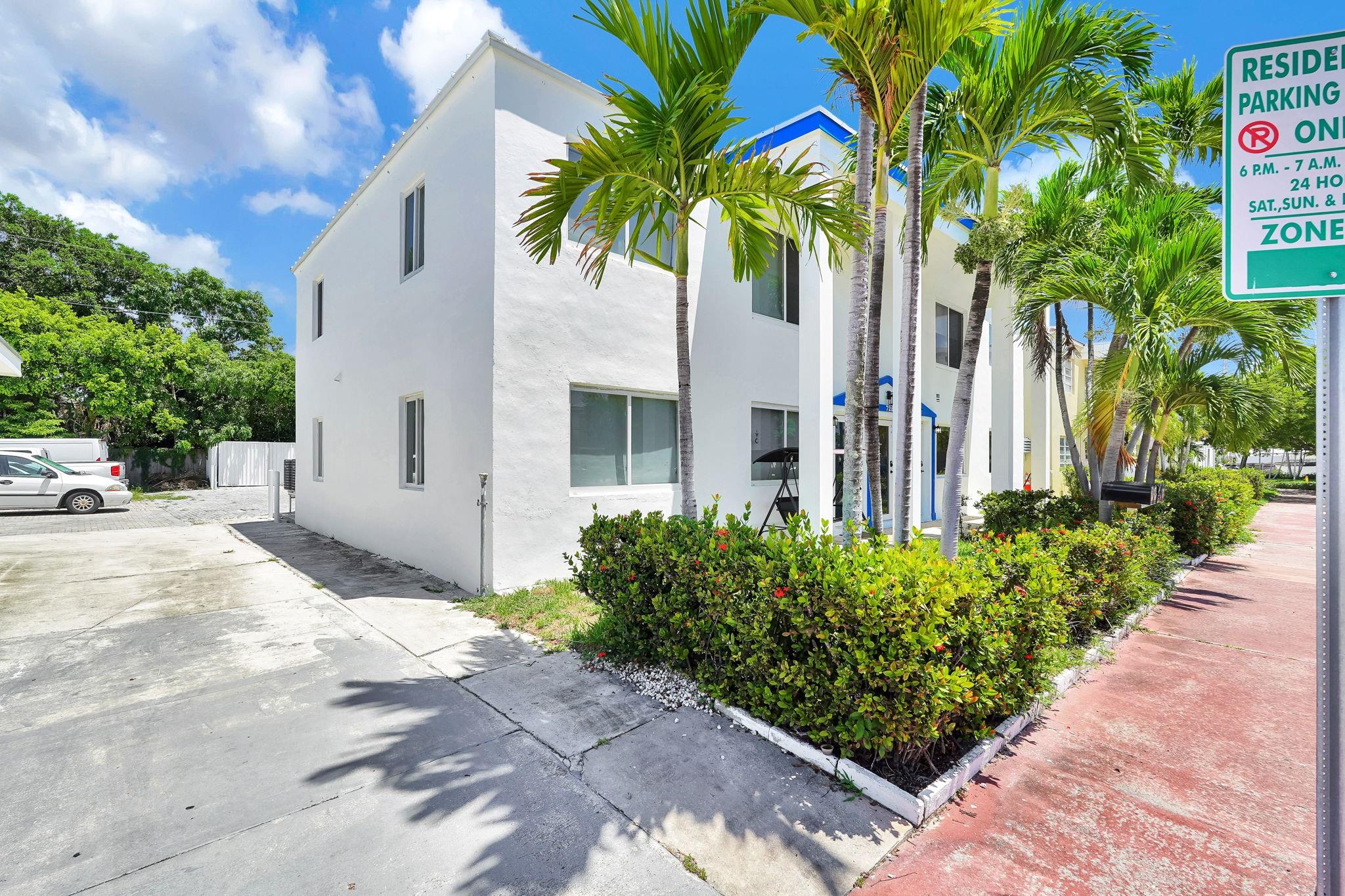 725 81st St Miami Beach, FL 33141