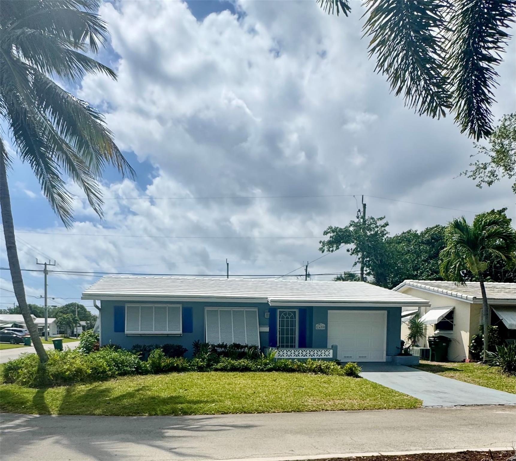 2400 NW 55th St
