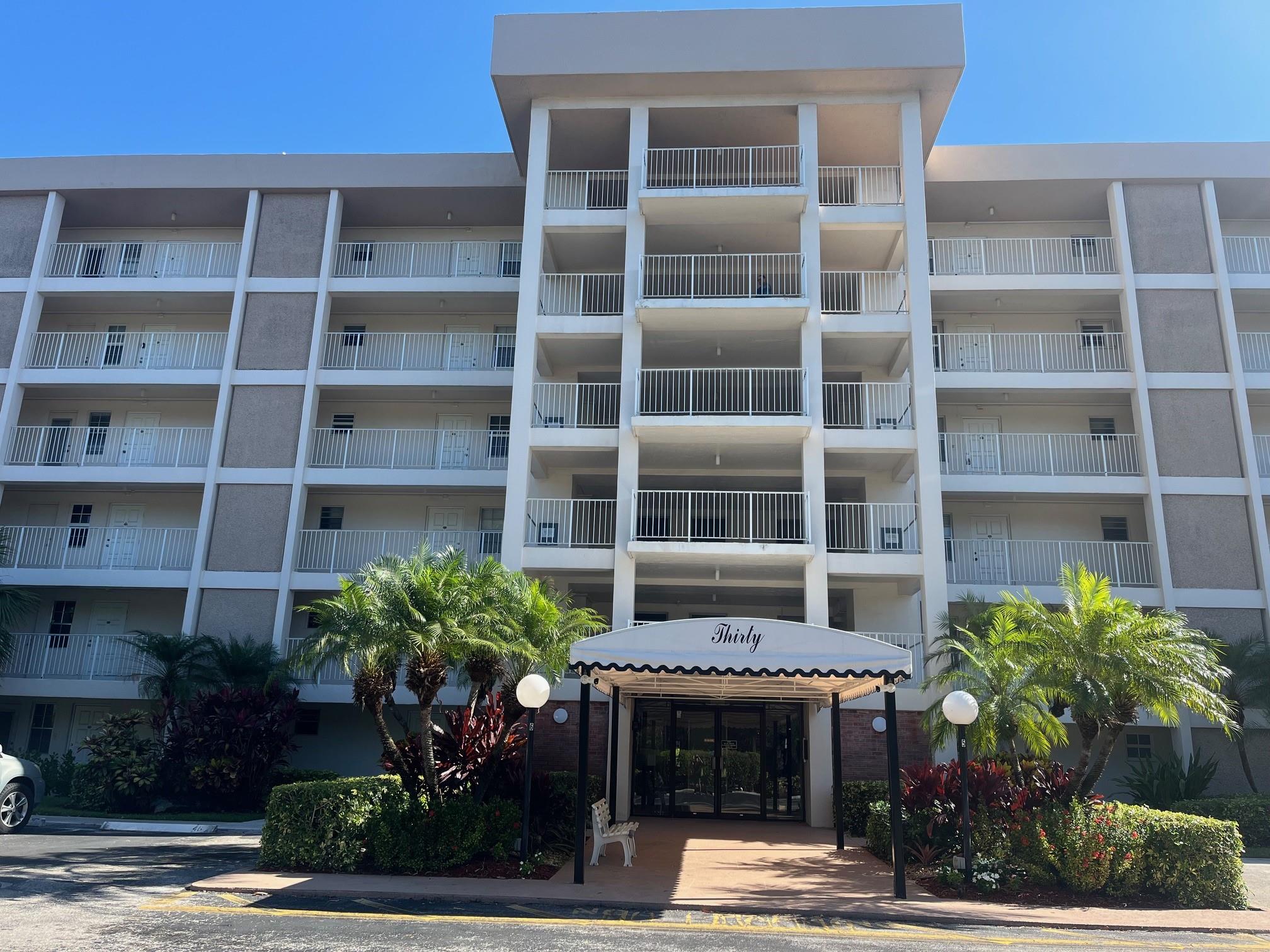 2851 S Palm Aire Dr #610