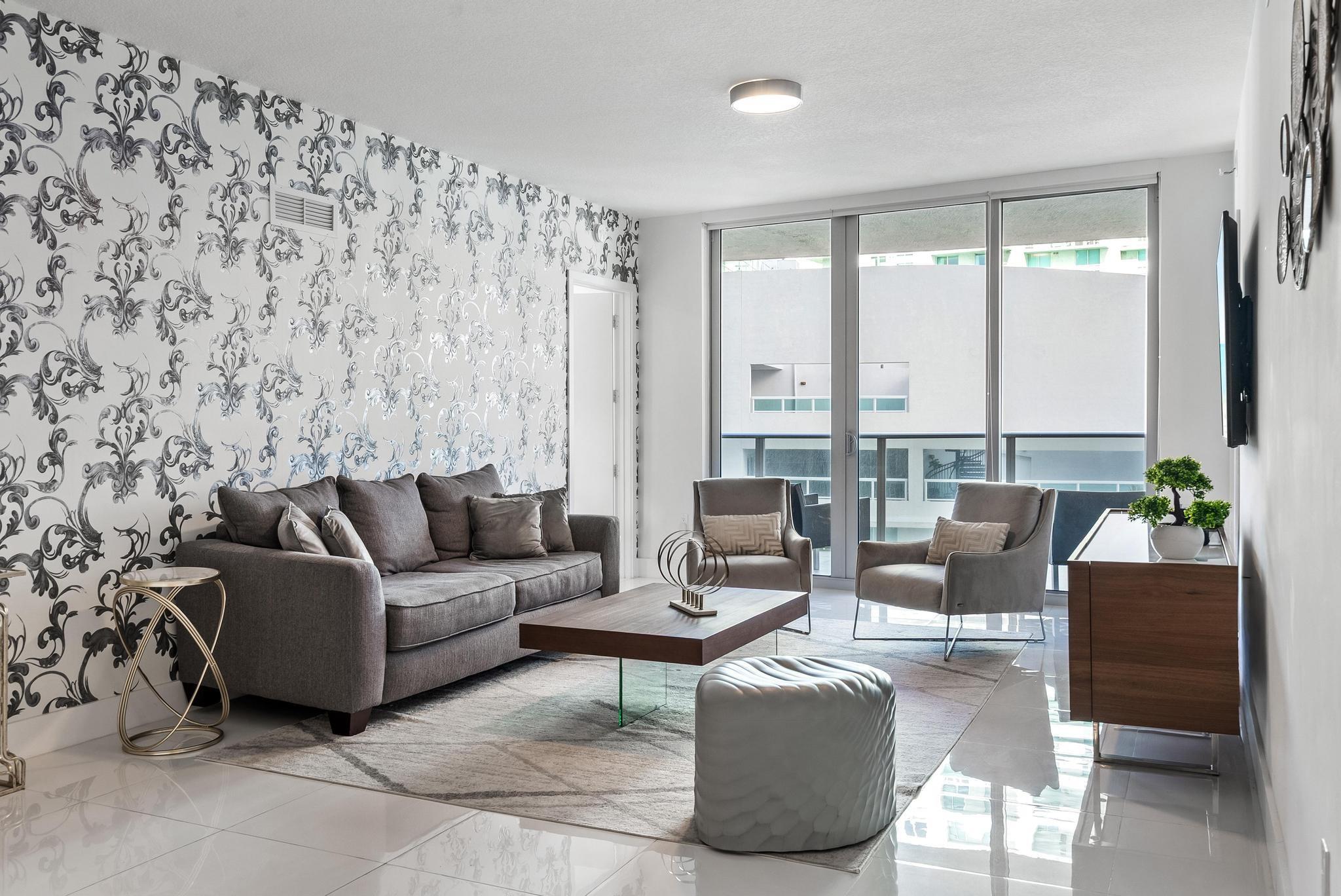 488 NE 18th St #3509