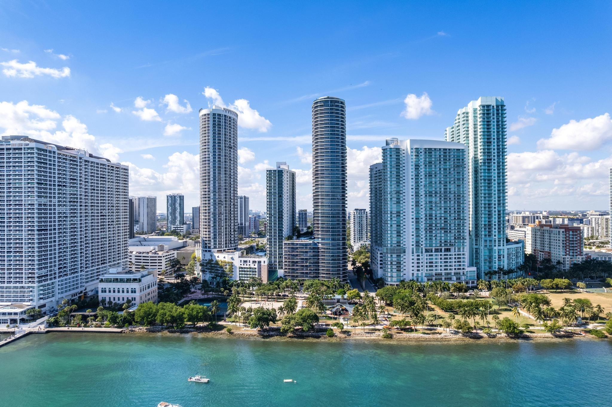 image Aria On The Bay33