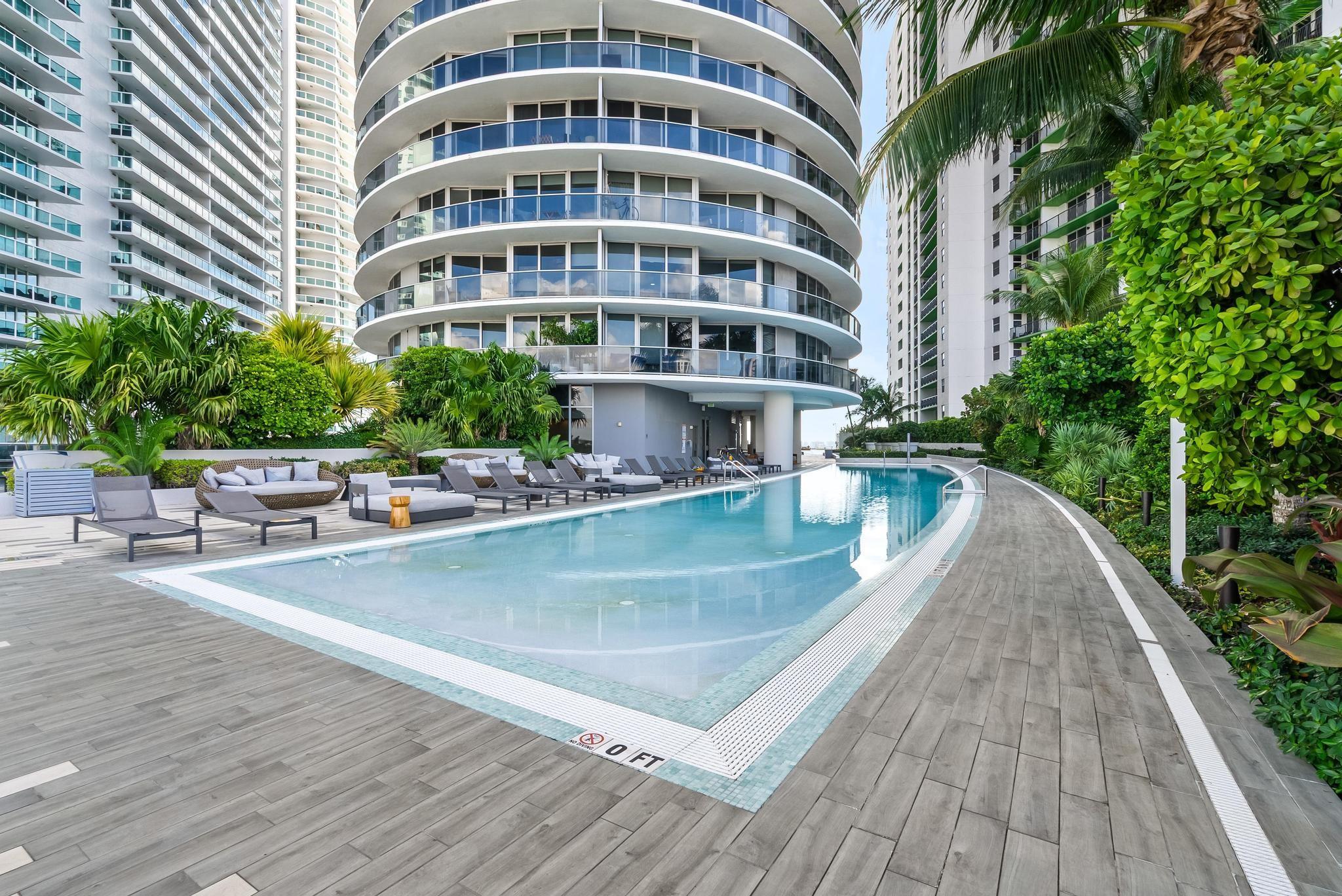 image Aria On The Bay48