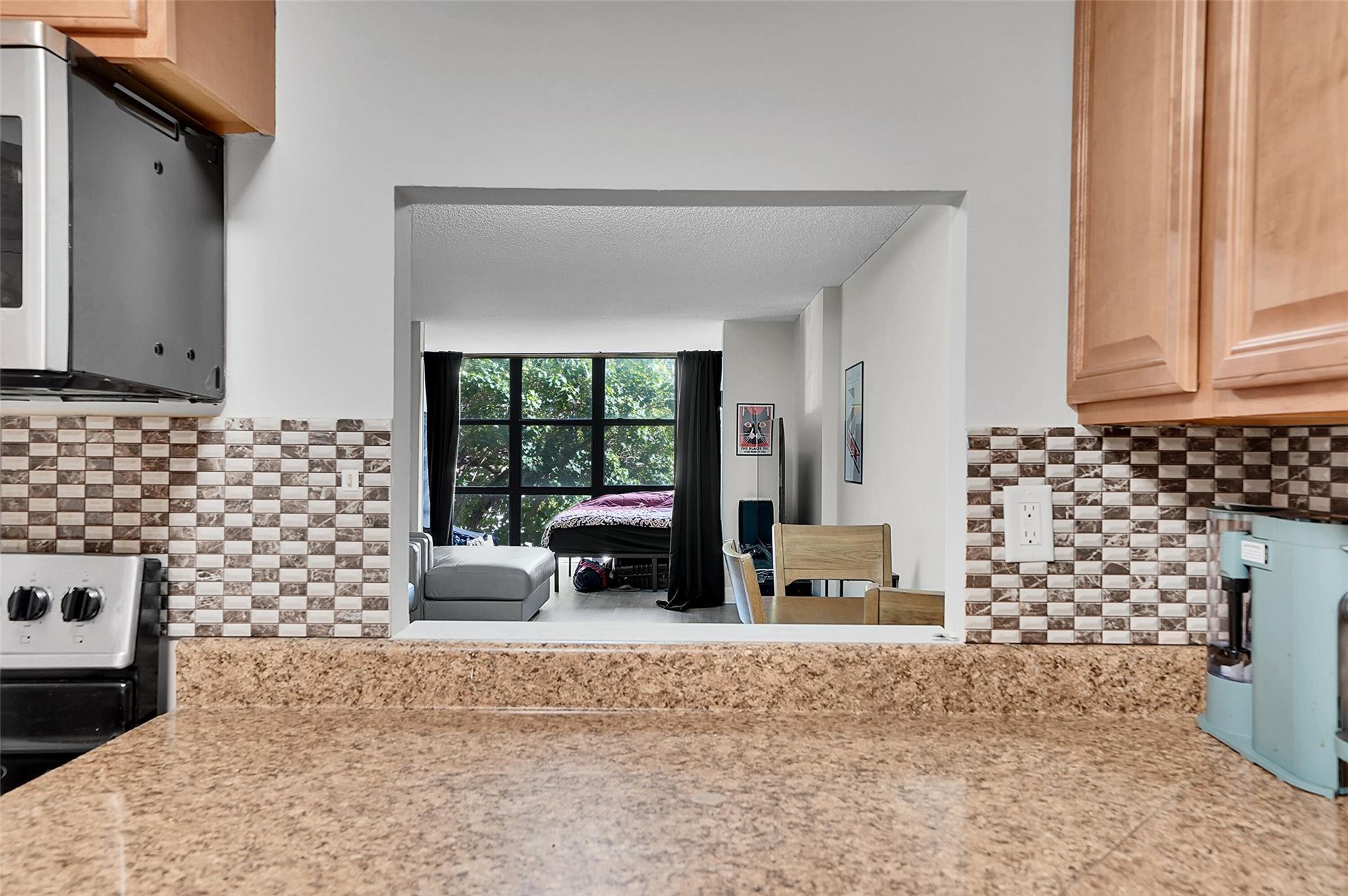 1000 Parkview Dr #306 Hallandale Beach, FL 33009