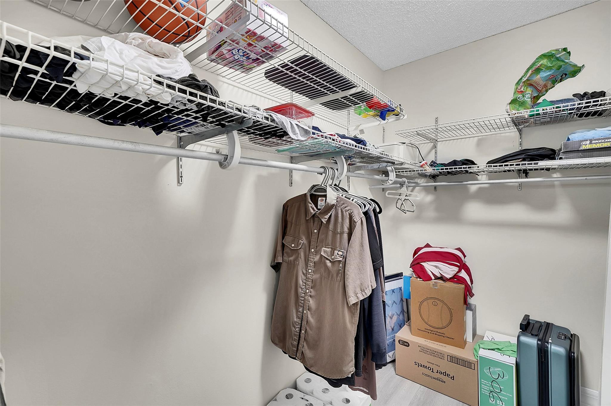 1000 Parkview Dr #306 Hallandale Beach, FL 33009