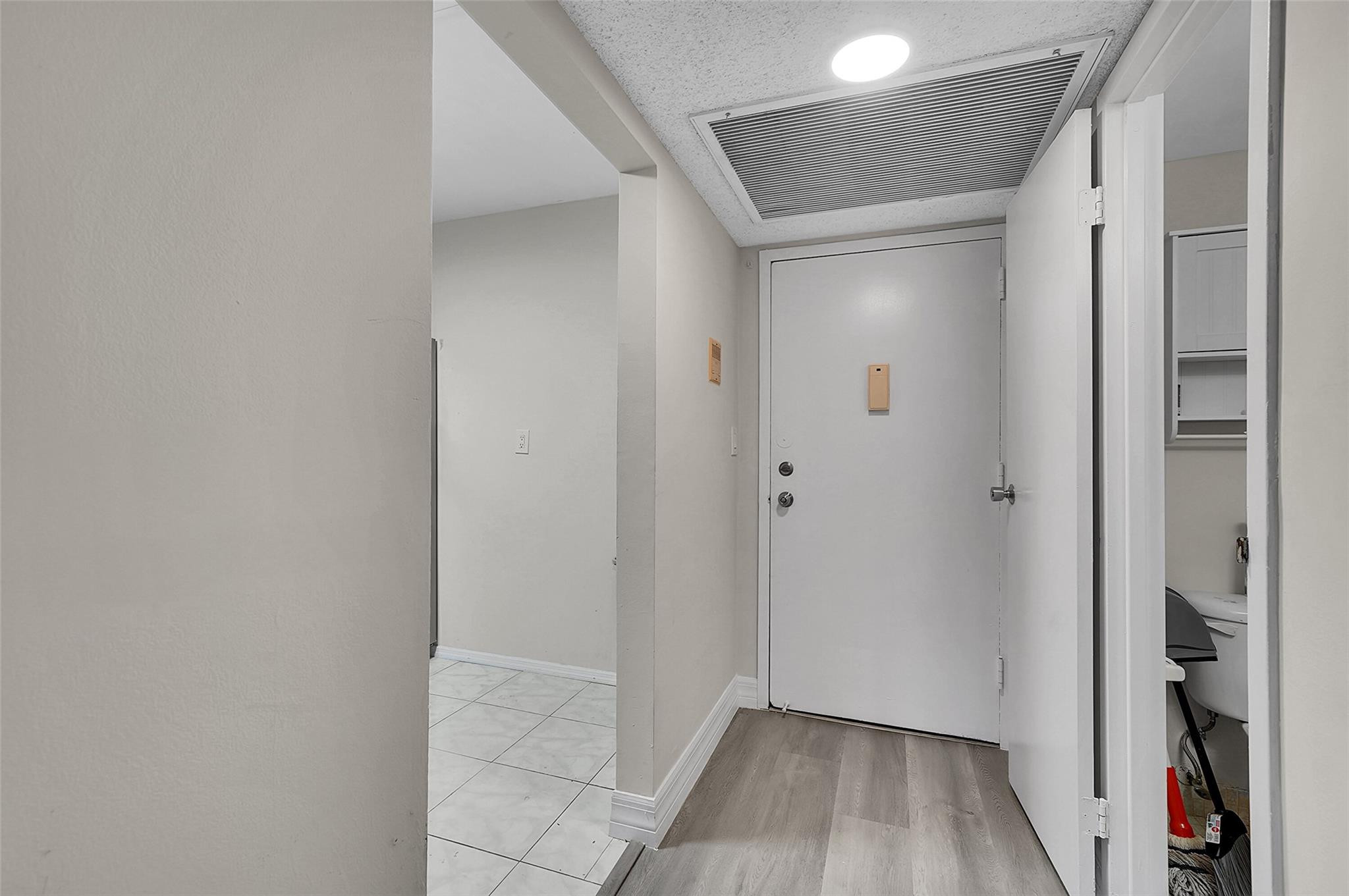 1000 Parkview Dr #306 Hallandale Beach, FL 33009