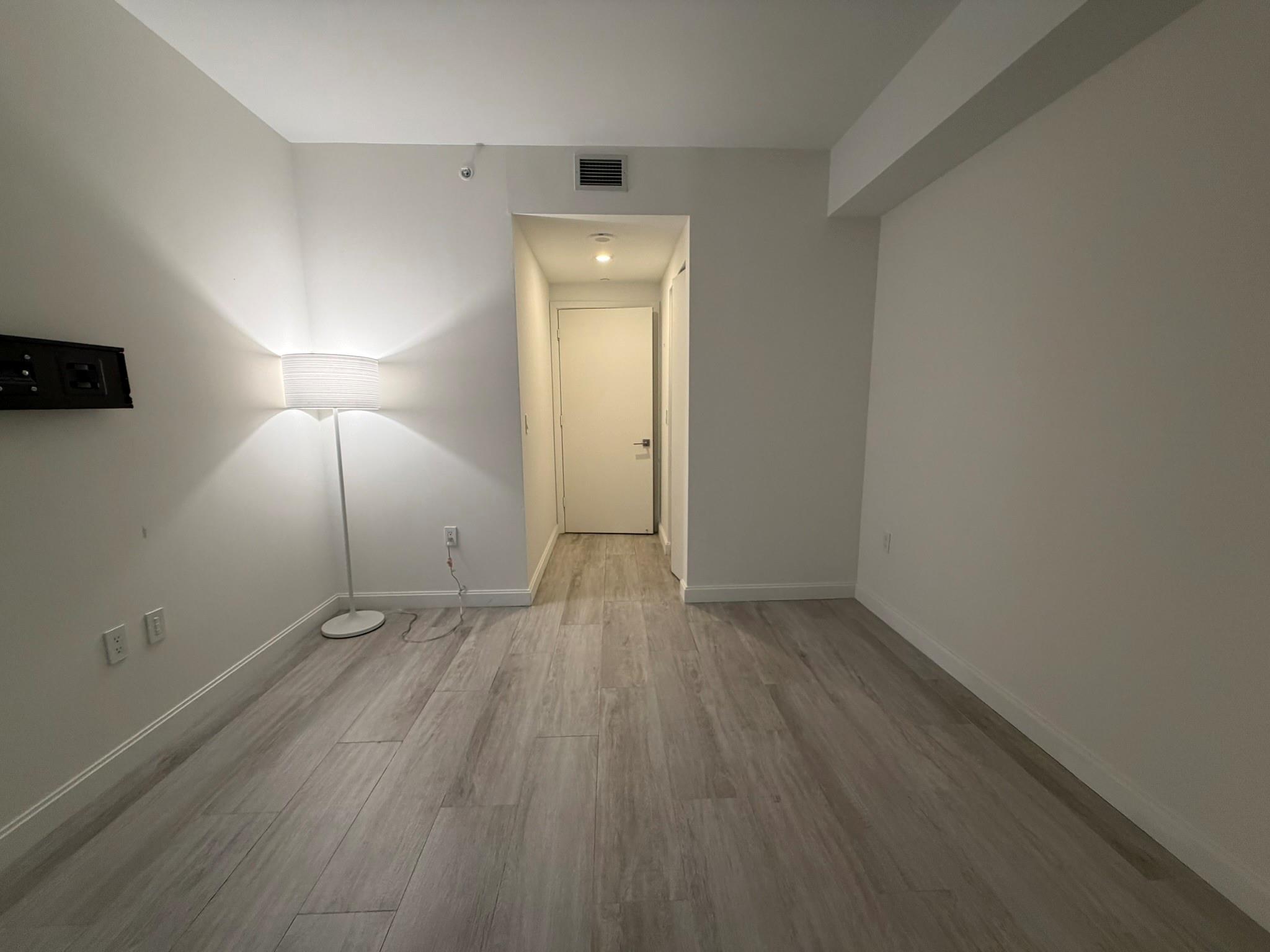 image Brickell Heights East13