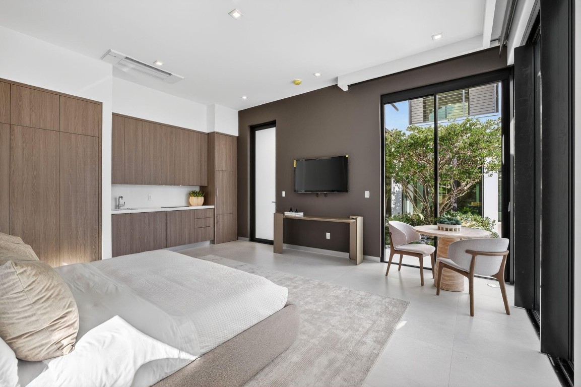 4312 NE 23rd Fort Lauderdale, FL 33308