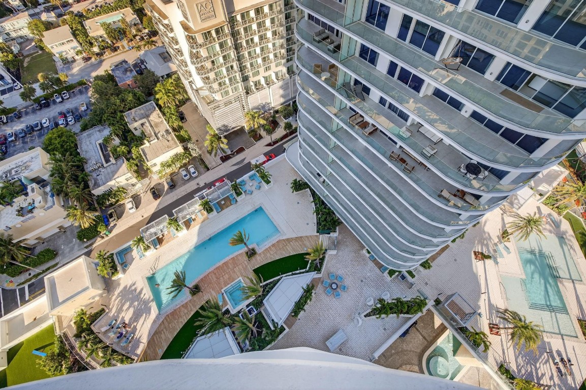 153 N Seabreeze #1805-S Fort Lauderdale, FL 33304