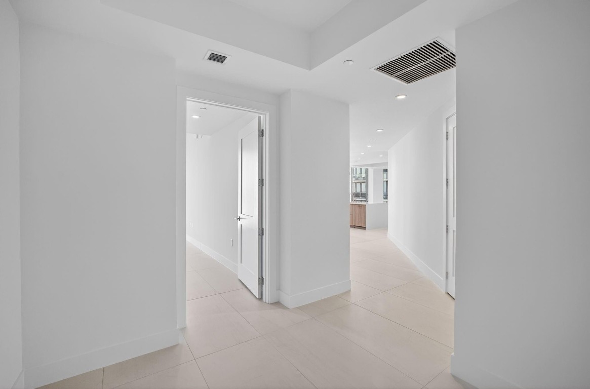 153 N Seabreeze #1805-S Fort Lauderdale, FL 33304