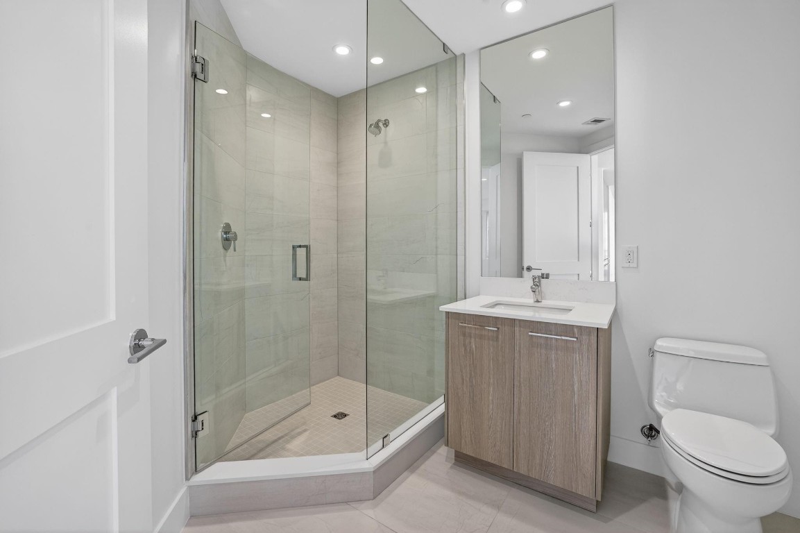 153 N Seabreeze #1805-S Fort Lauderdale, FL 33304