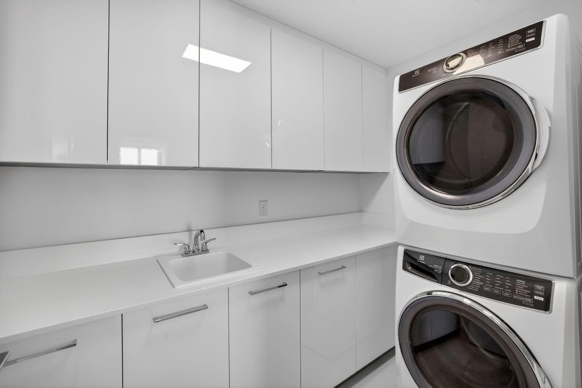 153 N Seabreeze #1805-S Fort Lauderdale, FL 33304