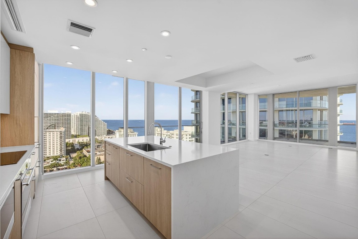 153 N Seabreeze #1805-S Fort Lauderdale, FL 33304