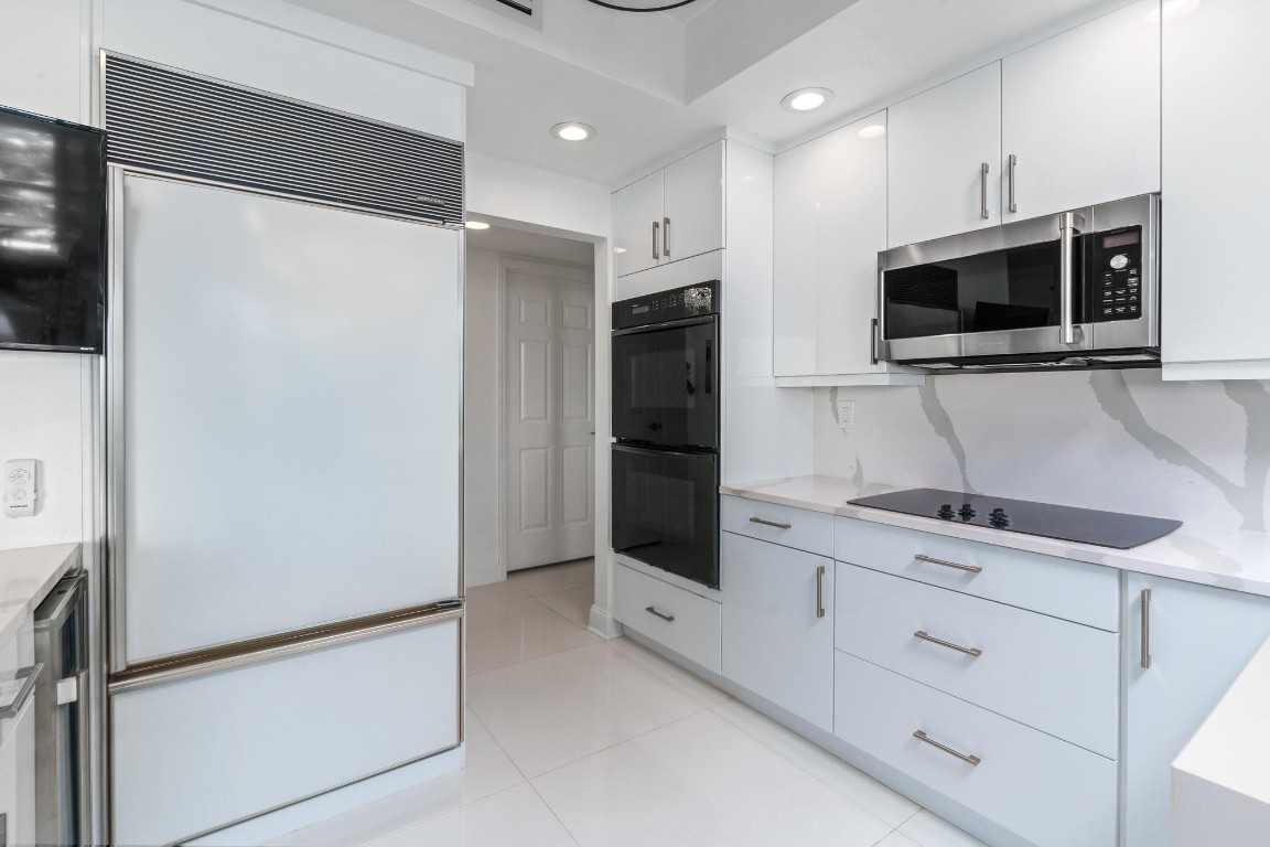 411 N New Riv #2205 Fort Lauderdale, FL 33301