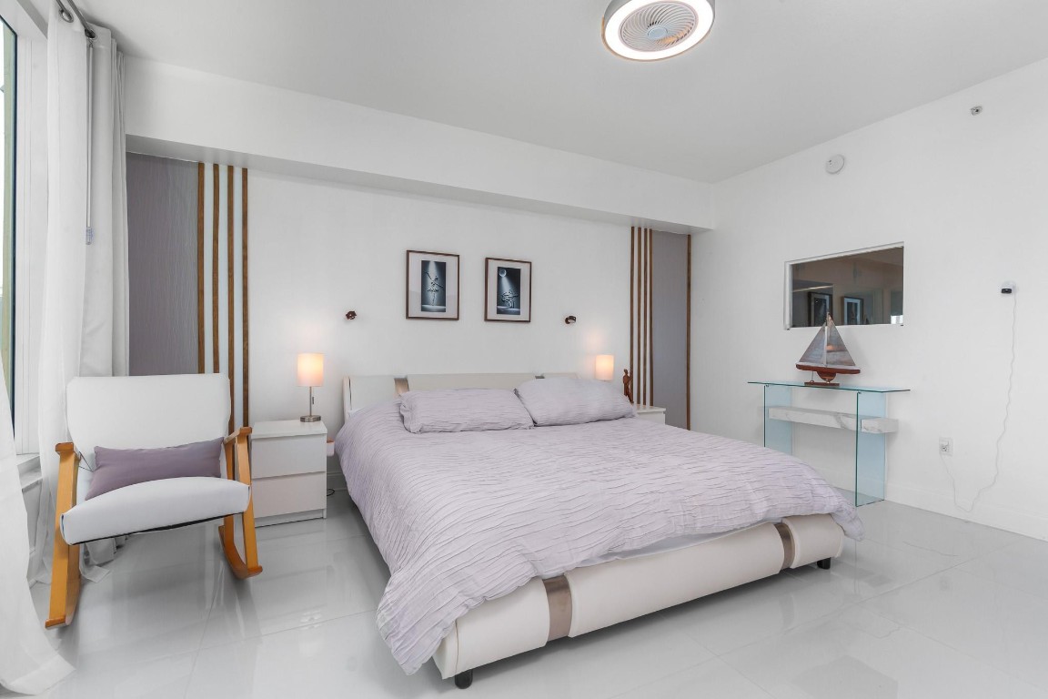 411 N New Riv #2205 Fort Lauderdale, FL 33301