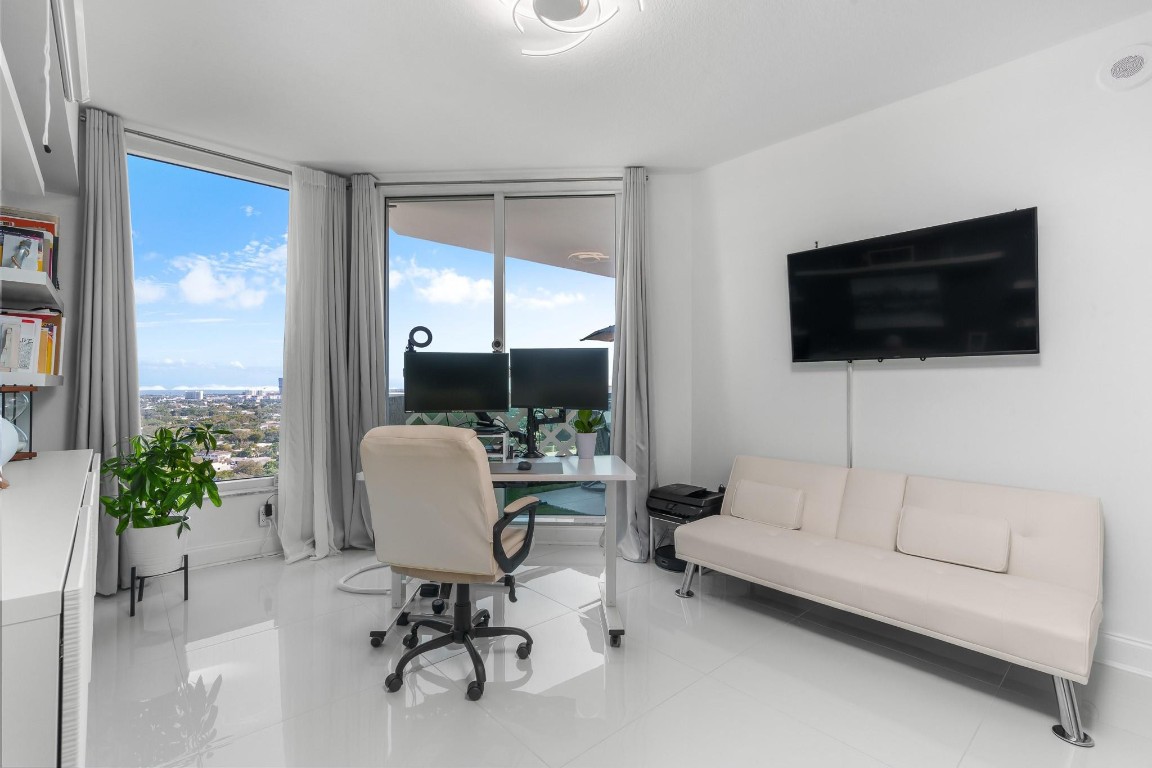 411 N New Riv #2205 Fort Lauderdale, FL 33301