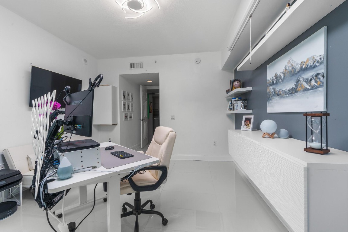 411 N New Riv #2205 Fort Lauderdale, FL 33301