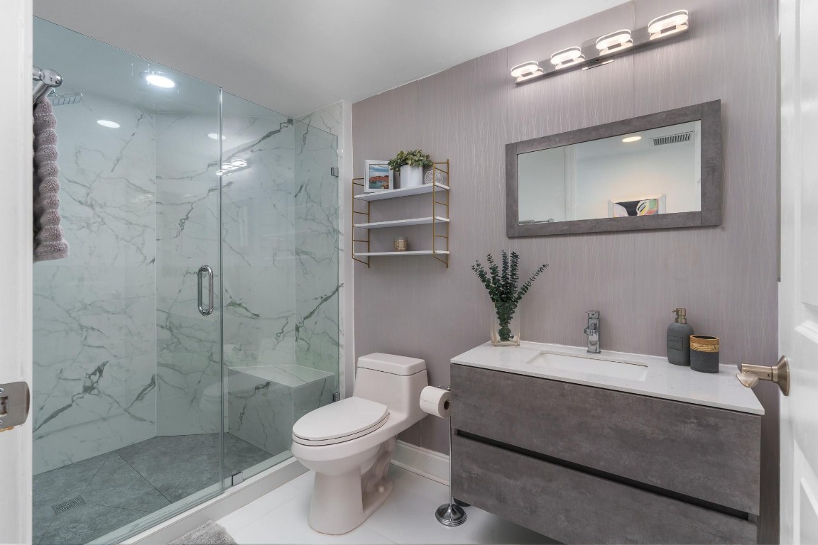 411 N New Riv #2205 Fort Lauderdale, FL 33301