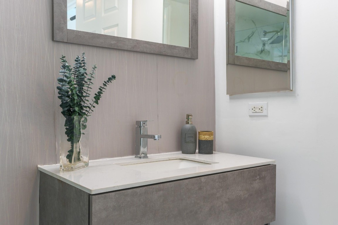 411 N New Riv #2205 Fort Lauderdale, FL 33301