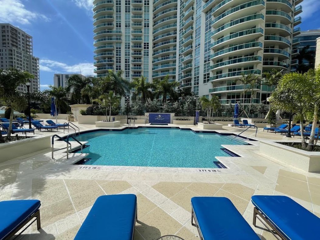 411 N New Riv #2205 Fort Lauderdale, FL 33301